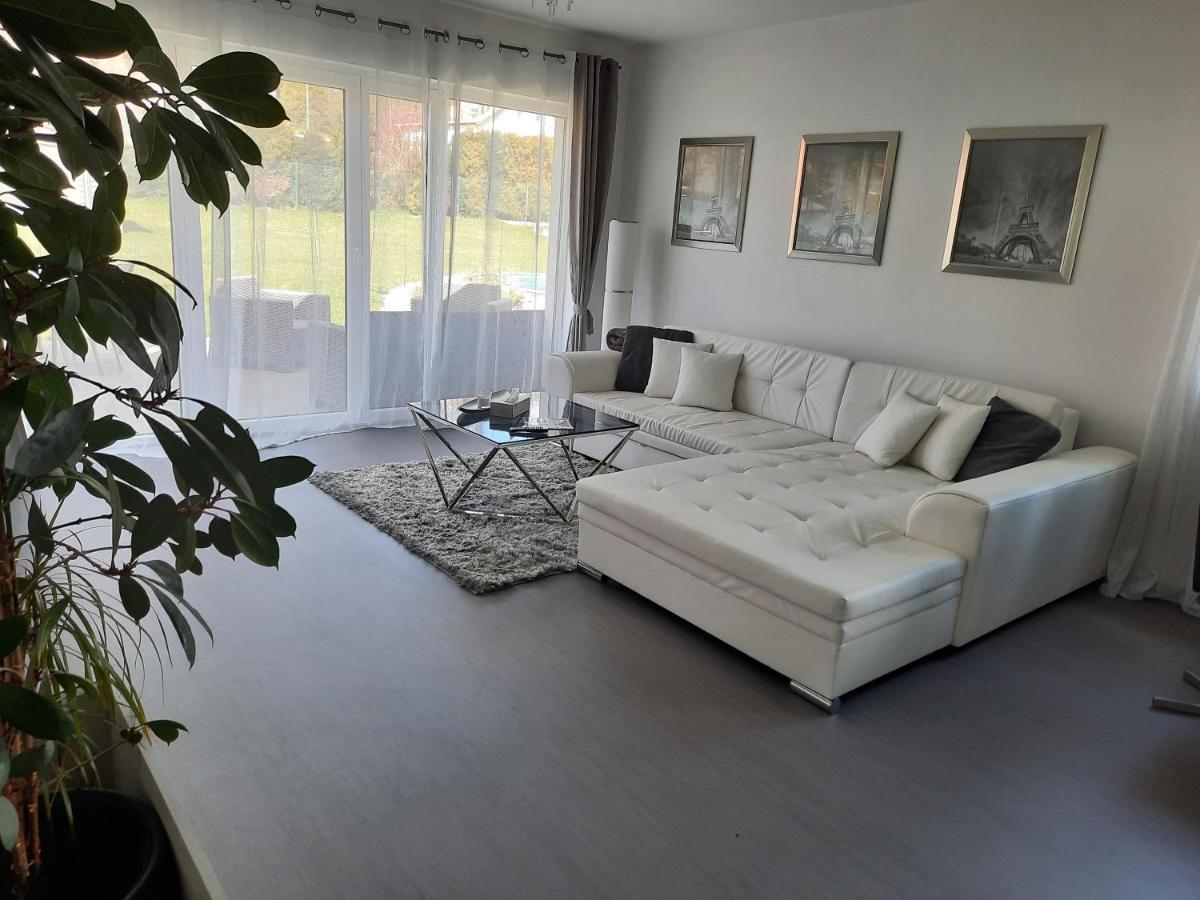 Apartman Ela Villa Skalná Екстериор снимка